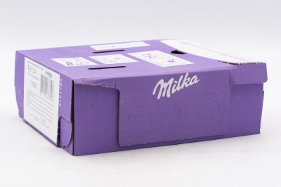 Шоколад молочный Milka с печеньем Oreo со вкусом клубники 92 гр